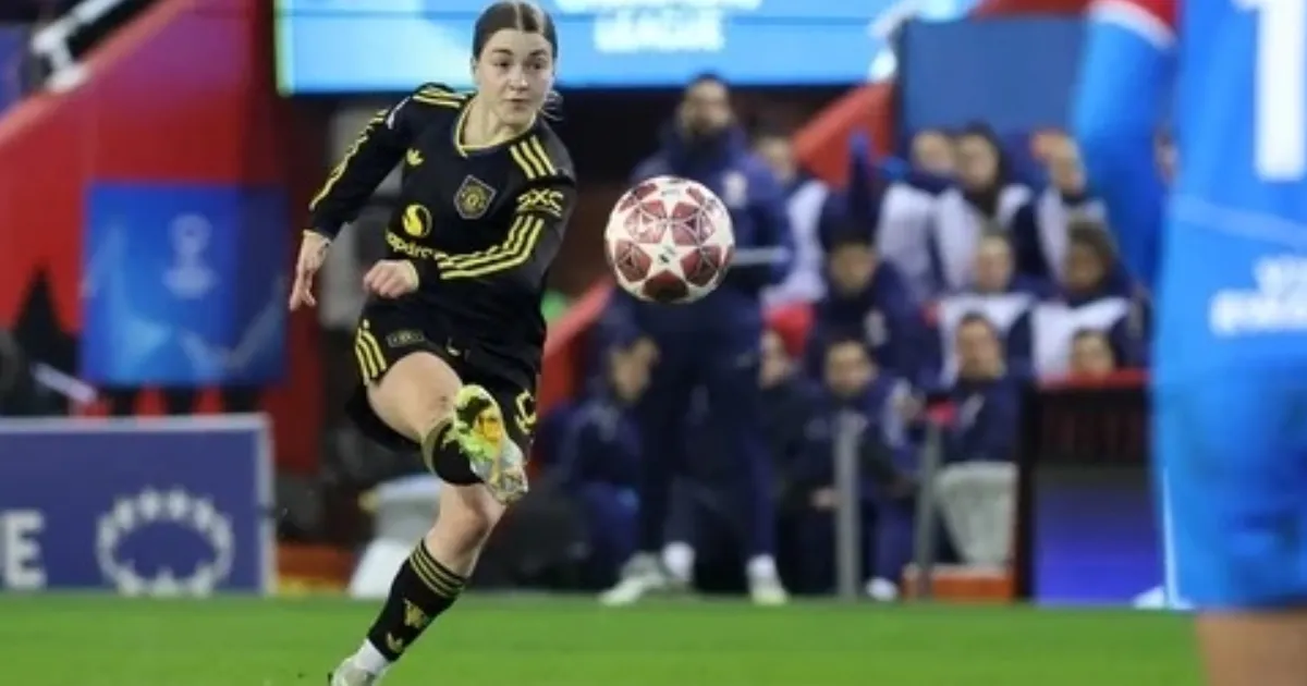 Manchester United finish off Atletico to set up Bayern collision